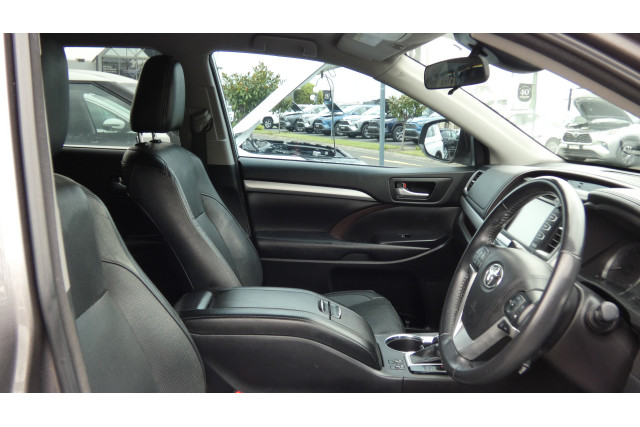 2018 MY17 Toyota Kluger GSU50R MY17 GXL 4X2 SUV Image 12