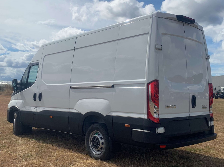 2025 Iveco Daily Van Van Image 7