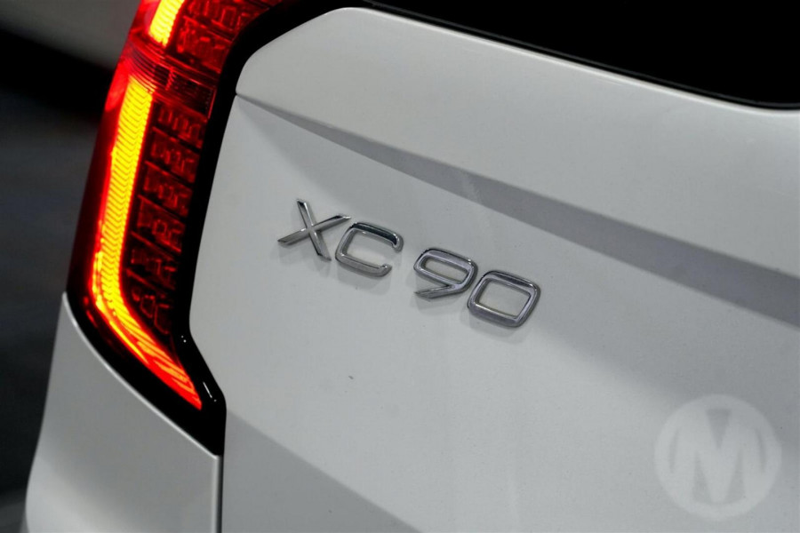 2026 Volvo XC90 L Series Ultra B5 Dark SUV Image 21