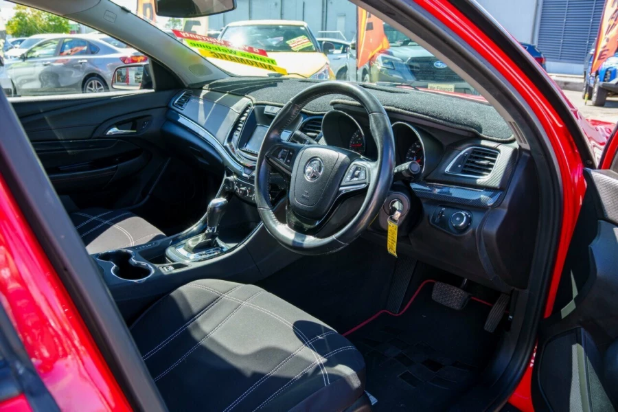 2015 Holden Commodore VF SV6 Storm Sedan Image 14