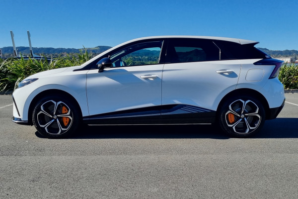 2025 MG MG4 X-POWER/64Kwh/Ev/4Wd Hatch Image 5