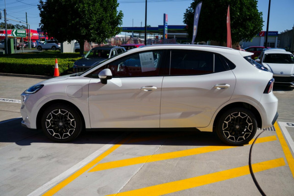 2026 MG MG4 EV Urban AH4E Essence 43 Hatch Image 4