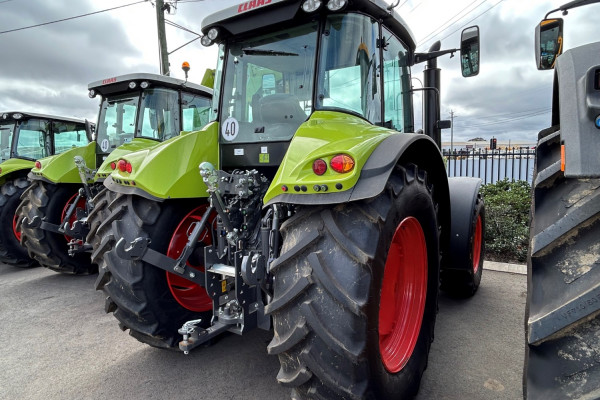 2026 CLAAS TRACTORS 4WD & FWA Image 3