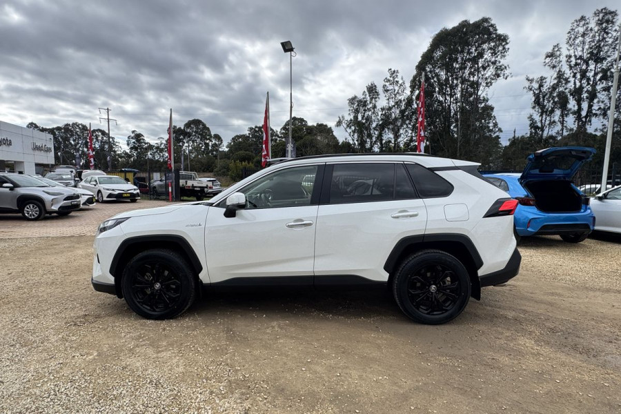 2022 Toyota RAV4 AXAH54R Cruiser SUV Image 23