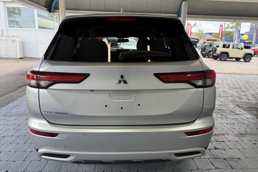 2023 MY24 Mitsubishi Outlander ZM LS SUV Image 7