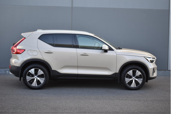 2024 MY25 Volvo XC40 XZ Plus B4 SUV Image 5