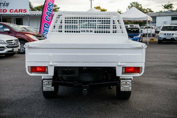 2017 Toyota HiLux GUN126R SR Cab Chassis Image 3