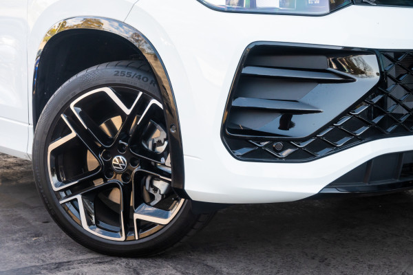 2025 MY26 Volkswagen Tayron R4 195TSI R-Line SUV Image 6