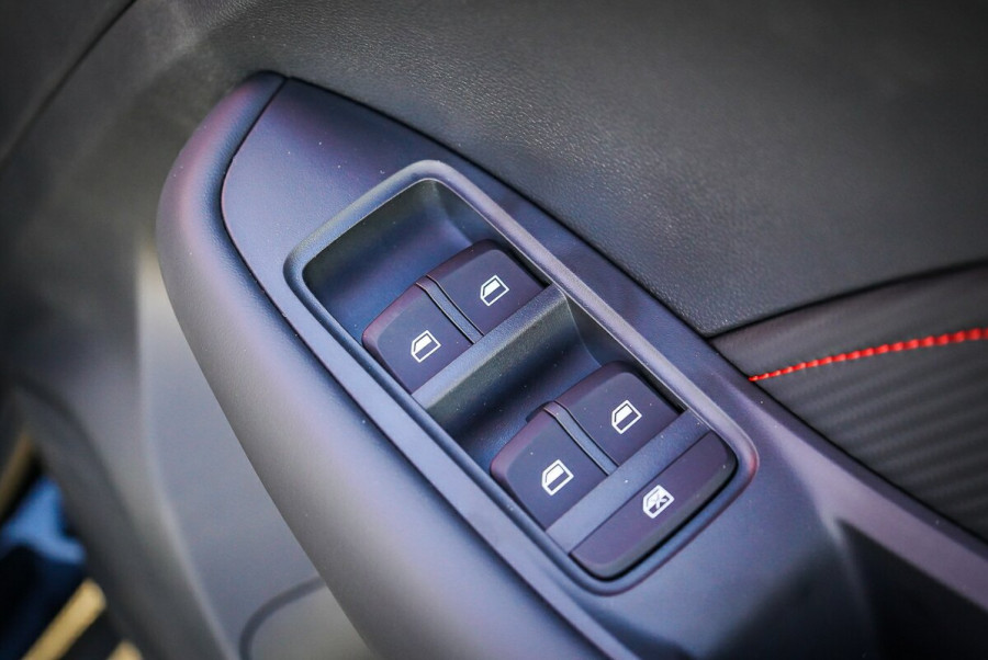 2024 MG ZST S13 Essence SUV Image 16