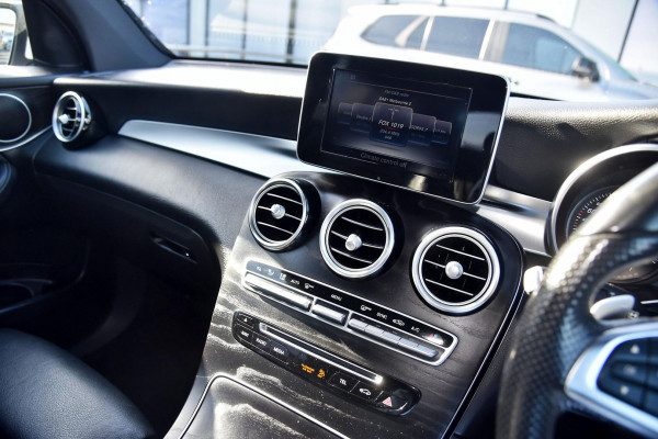 2016 Mercedes-Benz GLC-Class X253 GLC250 SUV Image 7