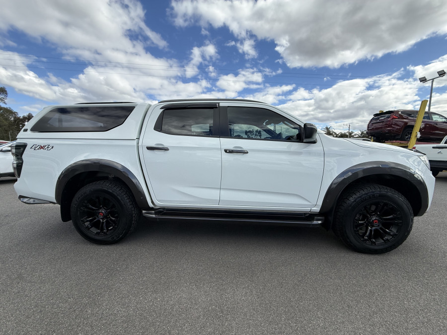 2021 Isuzu D-MAX RG X-TERRAIN Ute Image 4