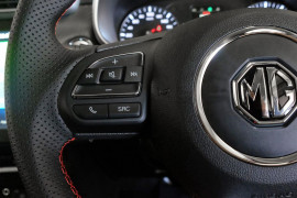 2024 MG ZST Excite SUV