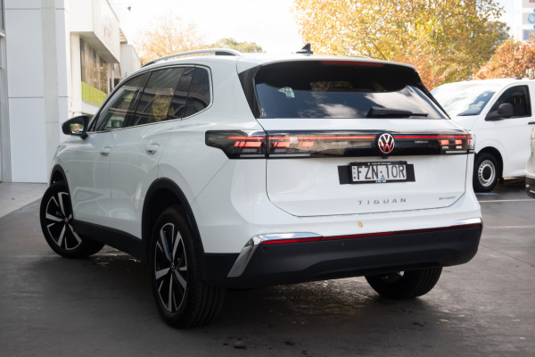 2025 MY26 Volkswagen Tiguan CT 150TSI eHybrid Elegance SUV image 2