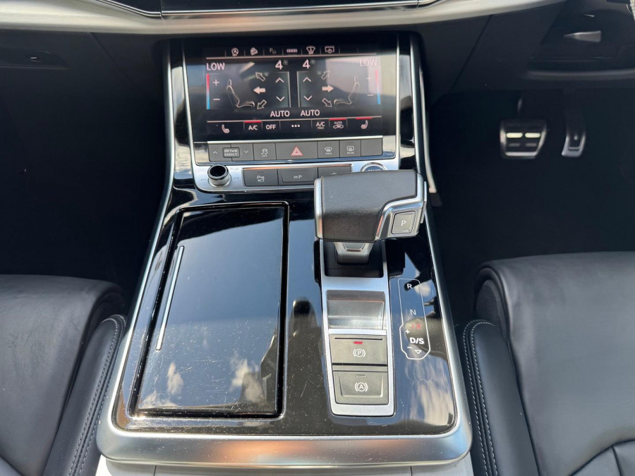 2022 Audi Q7 4M 55 TFSI S line SUV Image 14