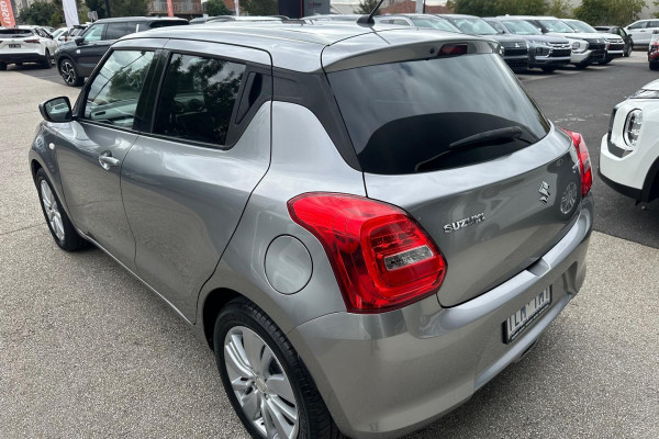 2017 Suzuki Swift AZ GL Navigator Hatch Image 5
