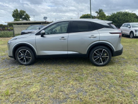2024 Nissan QASHQAI J12 Ti SUV image 8