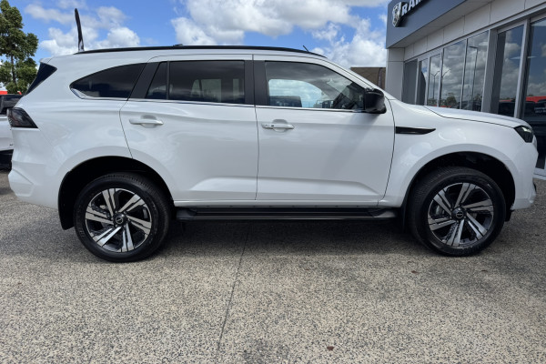 2026 Isuzu MU-X RJ LS-T SUV Image 2