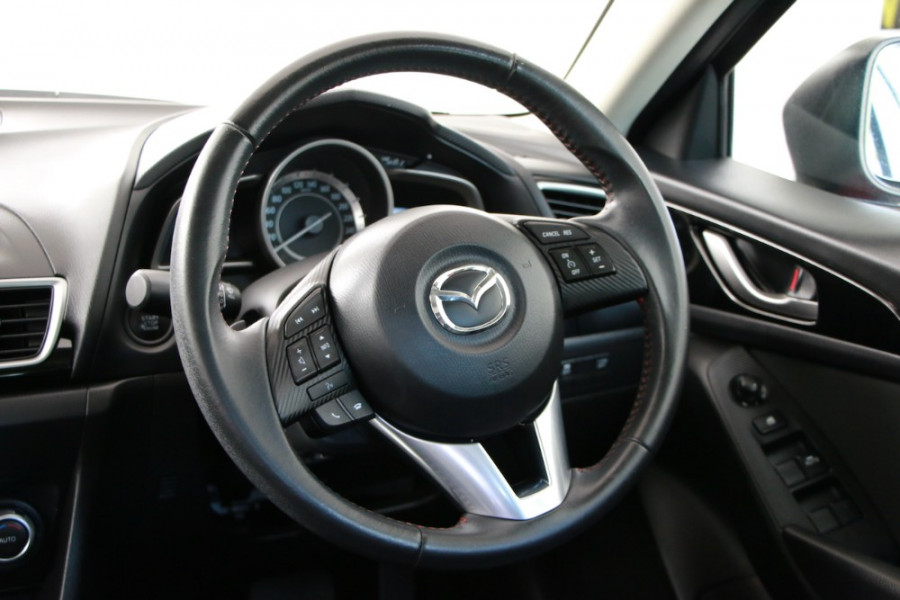2015 Mazda 3 BM5238 SP25 Sedan Image 9