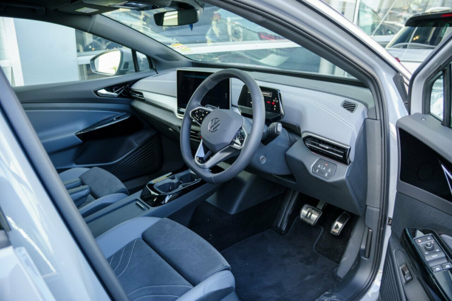 2026 Volkswagen ID. 4 E2 Pro SUV Image 13