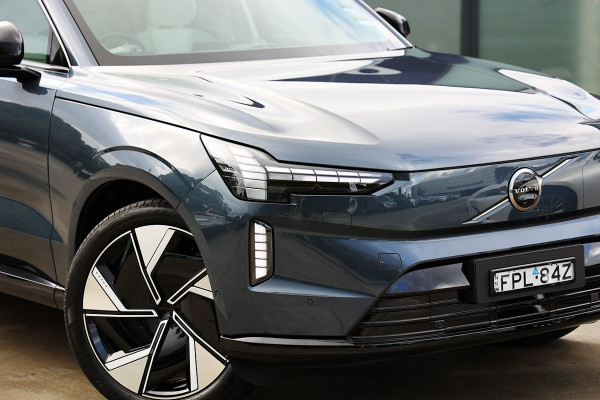 2025 Volvo EX90 No Series Ultra Twin Motor Performance SUV Image 2