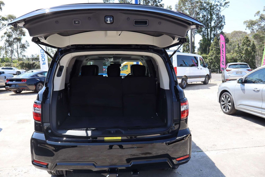 2024 Nissan Patrol Y62 Series 5 Ti-L SUV Image 7