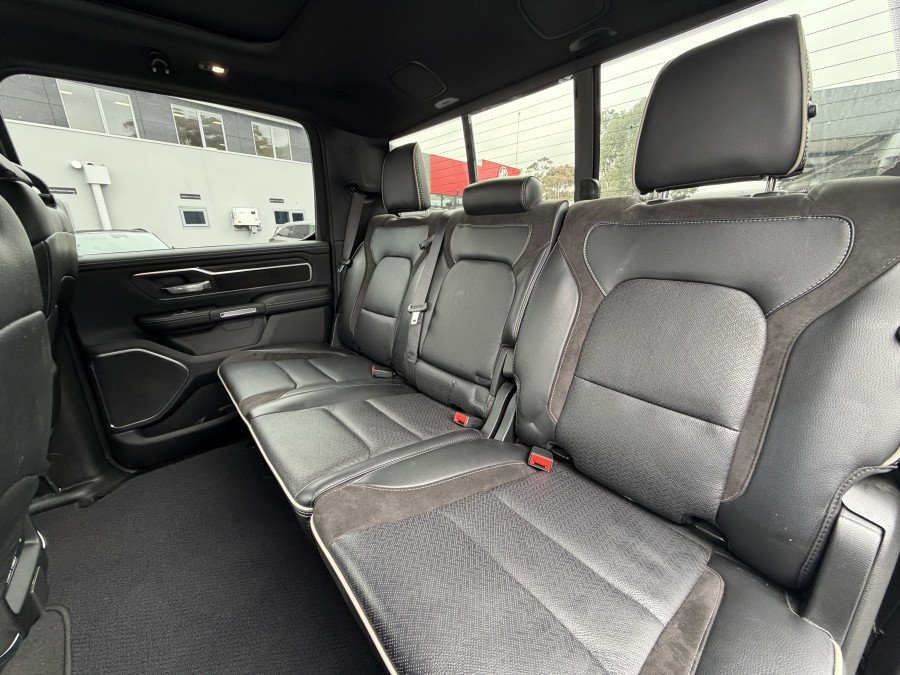 2023 MY24 Ram 1500 DT Laramie Ute Image 15