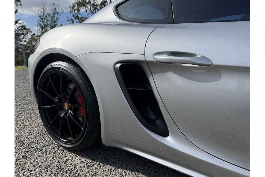 2023 MY24 Porsche 718 982 Cayman GTS 4.0 Coupe Image 11