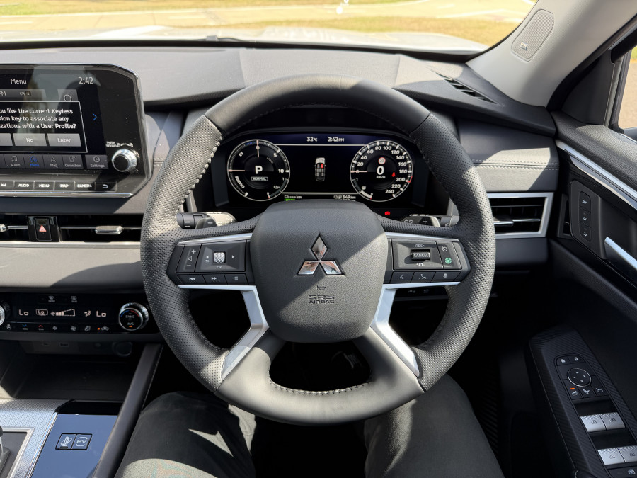 2025 MY24 Mitsubishi Outlander ZM PHEV Exceed SUV Image 14