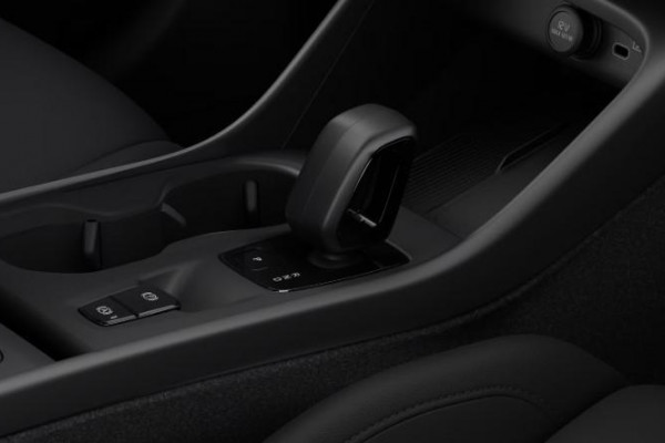 2025 MY26 Volvo XC40 XZ Plus B4 SUV Image 6