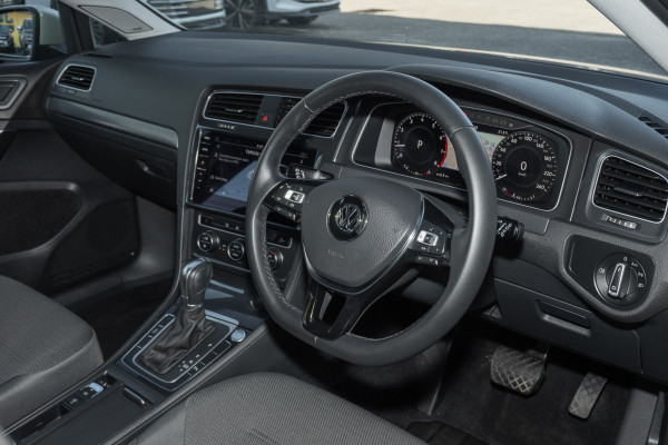 2018 MY19 Volkswagen Golf 7.5 110TSI Comfortline Hatch Image 6