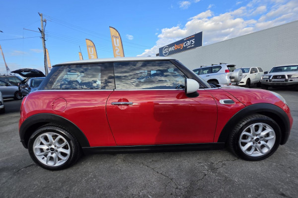 2015 MINI Cooper F56 Hatch Image 6