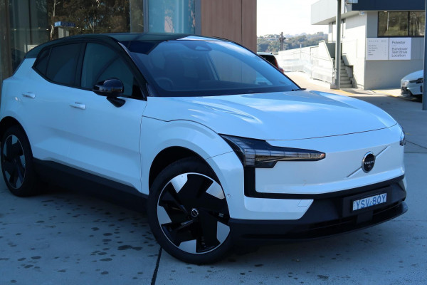 2025 Volvo EX30  Single Motor Extended Range Ultra SUV Image 1