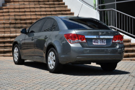 2011 Holden Cruze Vehicle Description. JH  II MY11 CD SEDAN 4DR MAN 5SP 1.8I CD Sedan Image 3