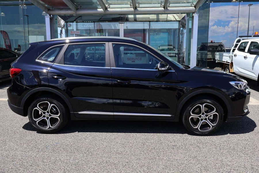2025 MY25.5 MG ZS ZS32 Essence SUV Image 3