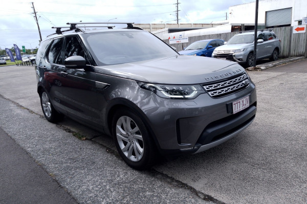 2017 Land Rover Discovery Series 5 HSE SUV Image 5