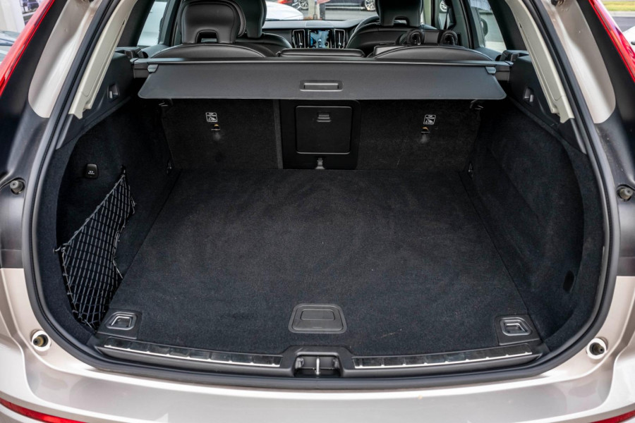 2023 Volvo XC60 UZ Ultimate B6 Dark SUV Image 24