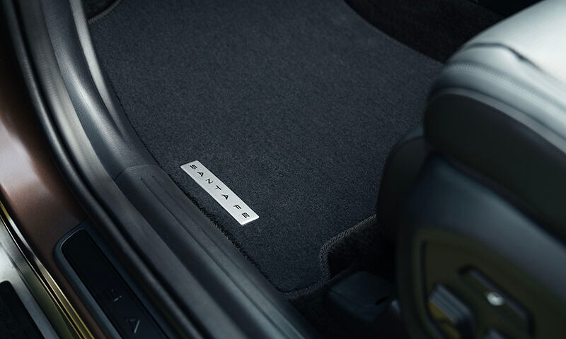 Tailored carpet floor mats (3 row)