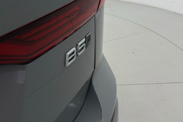 2025 MY26 Volvo XC60 UZ Ultra B5 Dark SUV Image 11