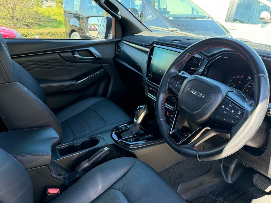2024 Isuzu D-MAX RG X-TERRAIN Ute Image 12