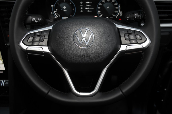 2025 MY26 Volkswagen Amarok NF TDI600 Aventura Ute image 11