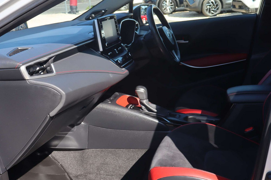 2020 Toyota Corolla ZWE211R ZR Hybrid Hatch Image 15