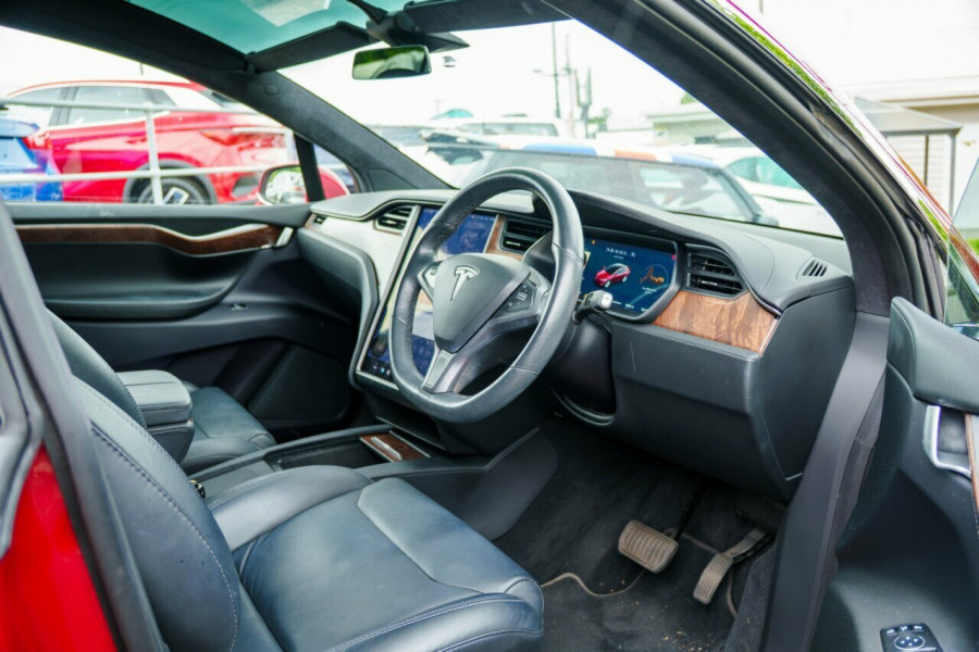 2019 Tesla Model X Long Range AWD Wagon Image 14
