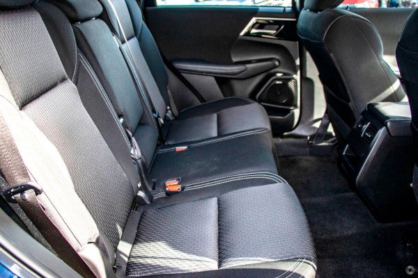 2026 Mitsubishi Outlander ZM ES SUV Image 9
