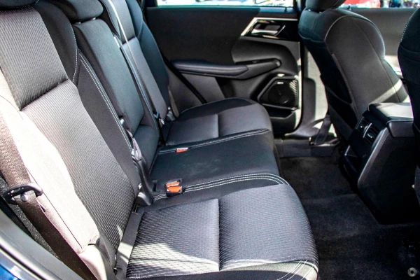 2026 Mitsubishi Outlander ZM ES SUV Image 9