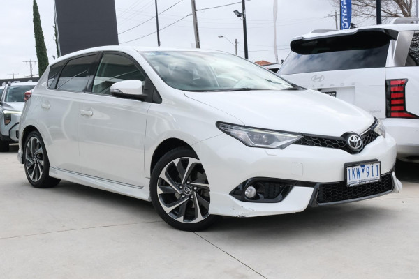 2017 Toyota Corolla ZRE182R ZR Hatch