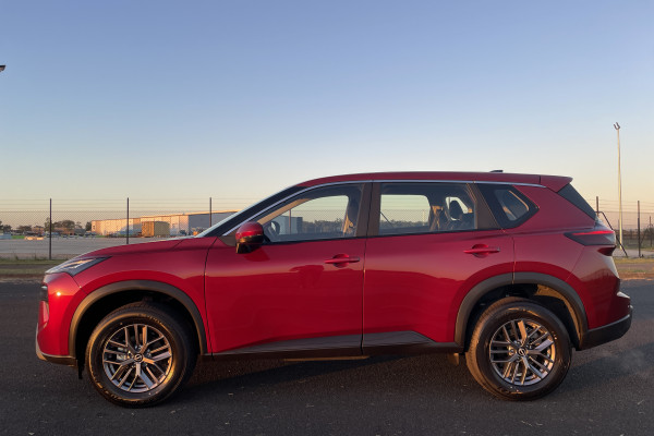 2026 Nissan X-Trail T33 ST SUV Image 4