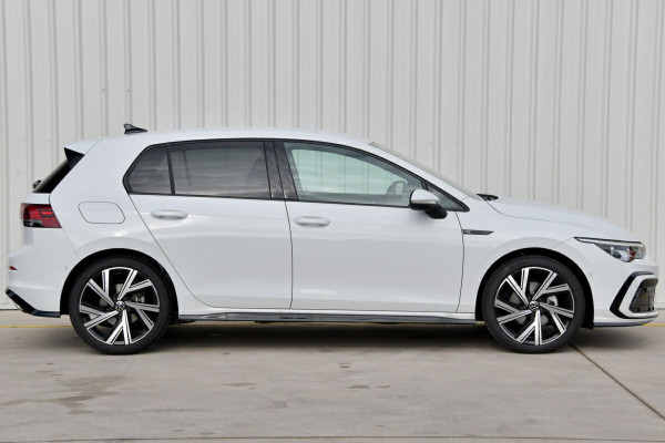 2024 Volkswagen Golf 8 110TSI R-Line Hatch