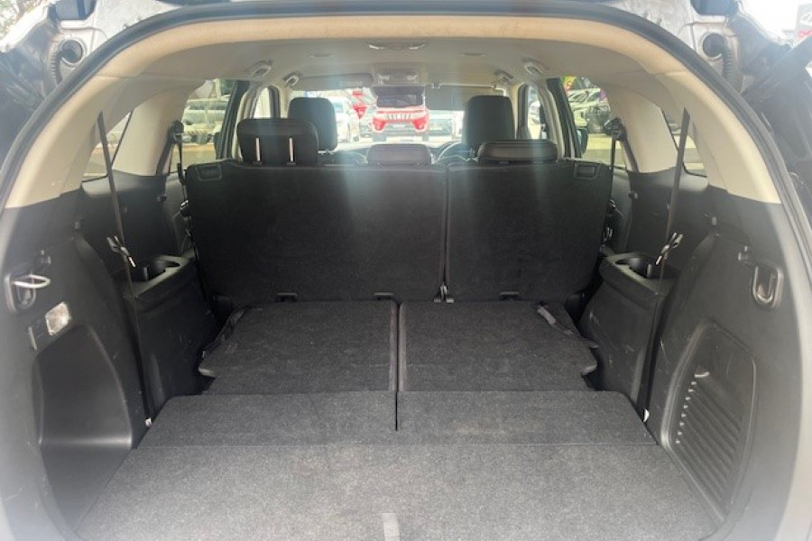 2023 Isuzu MU-X RJ LS-T SUV Image 23