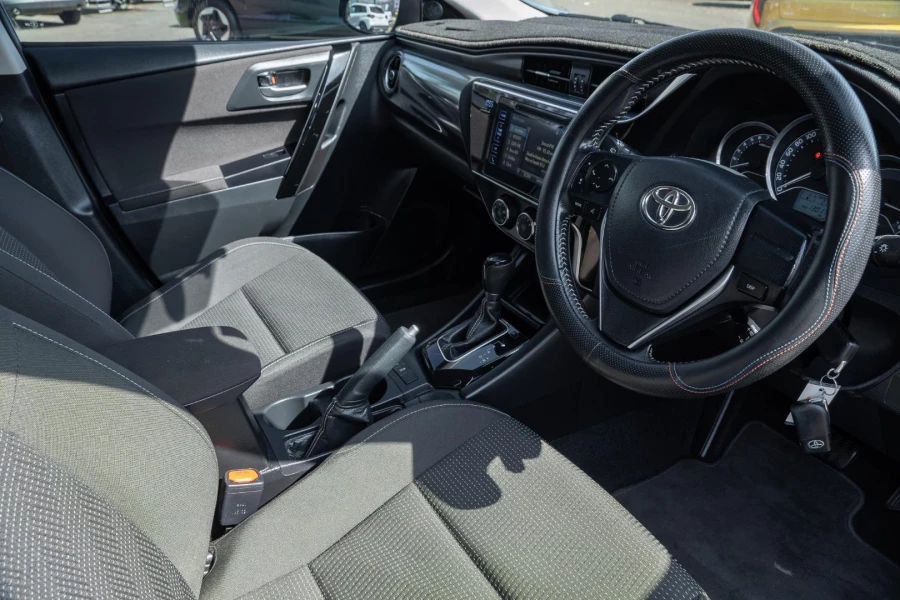 2016 Toyota Corolla ZRE182R Ascent Sport Hatch Image 7
