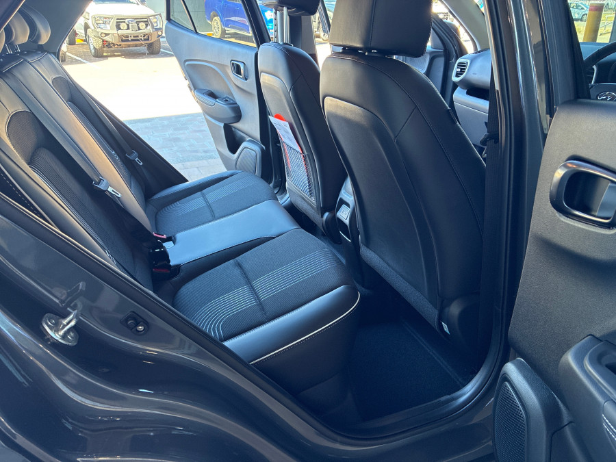 2026 Hyundai Venue QX.V5 Elite SUV Image 11